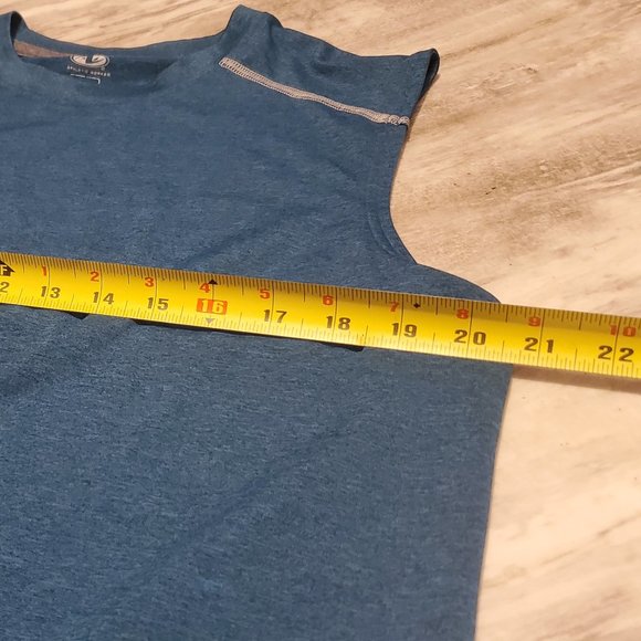 Atheltic works tealish tank - Picture 3 of 8